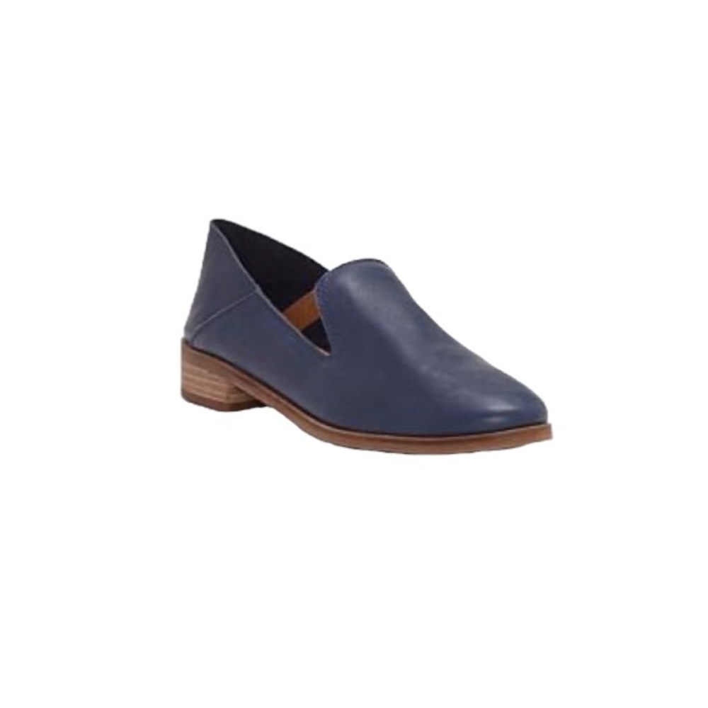 Lucky Brand “Cahill” Blue Leather Flats - Women’s Size 7.5